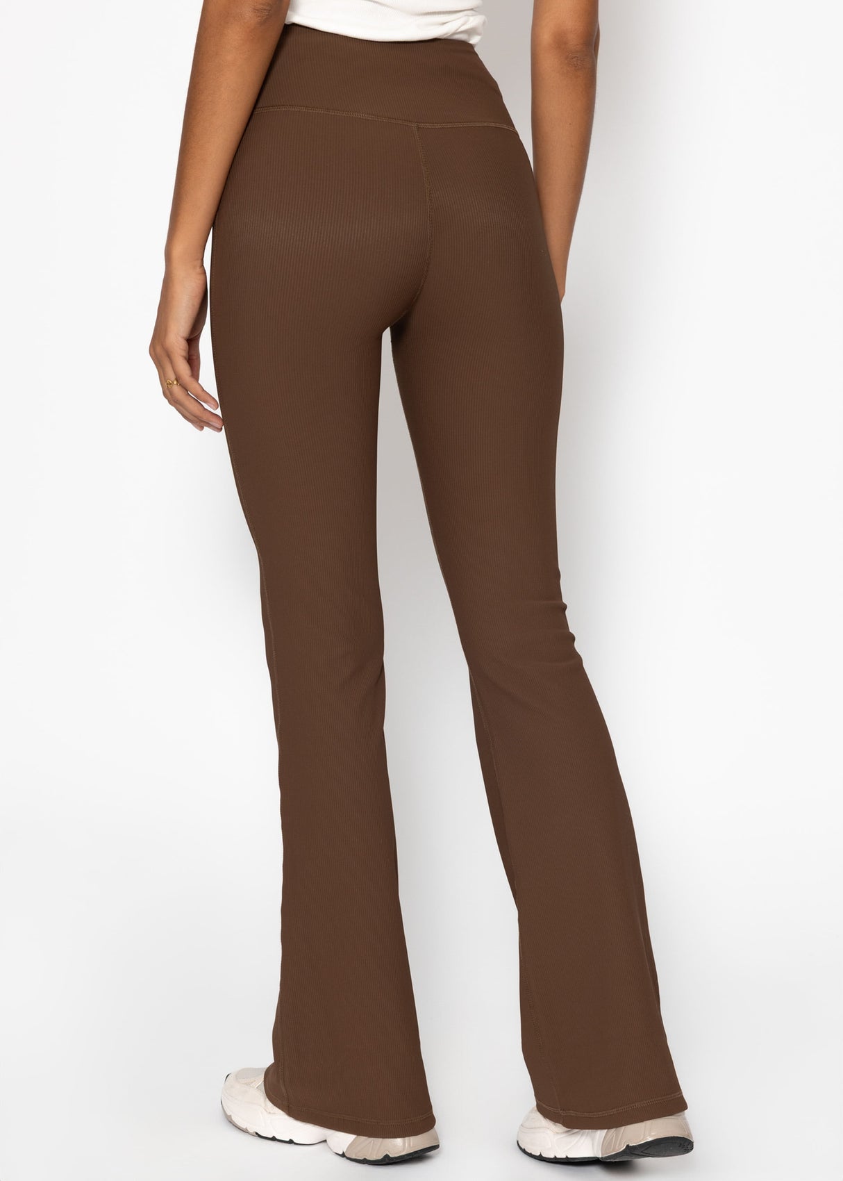 Flare leggings with ribbed structure - brown