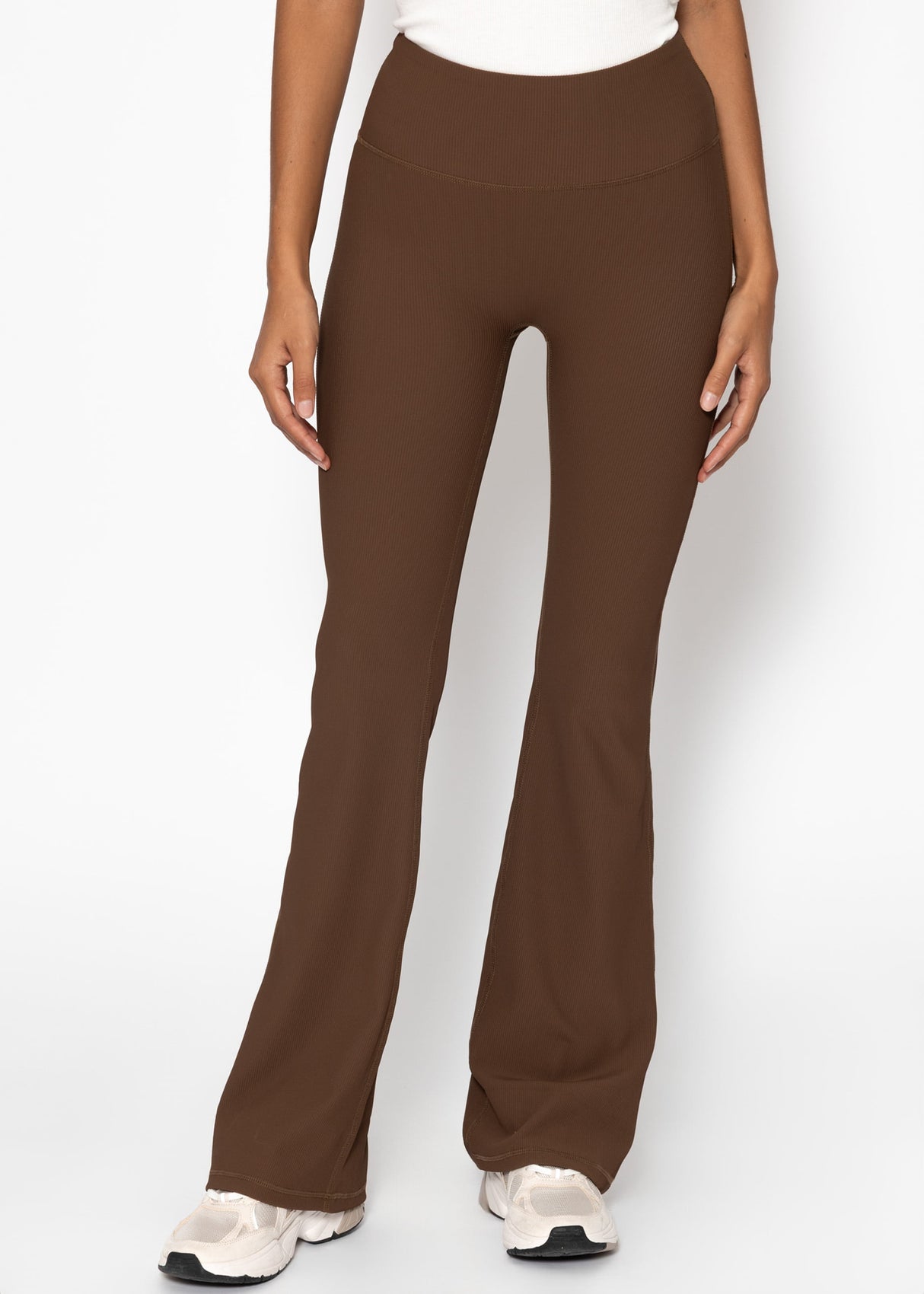 Flare leggings with ribbed structure - brown