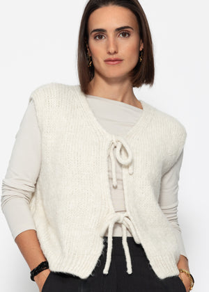 Fluffy, sleeveless knitted vest - off-white