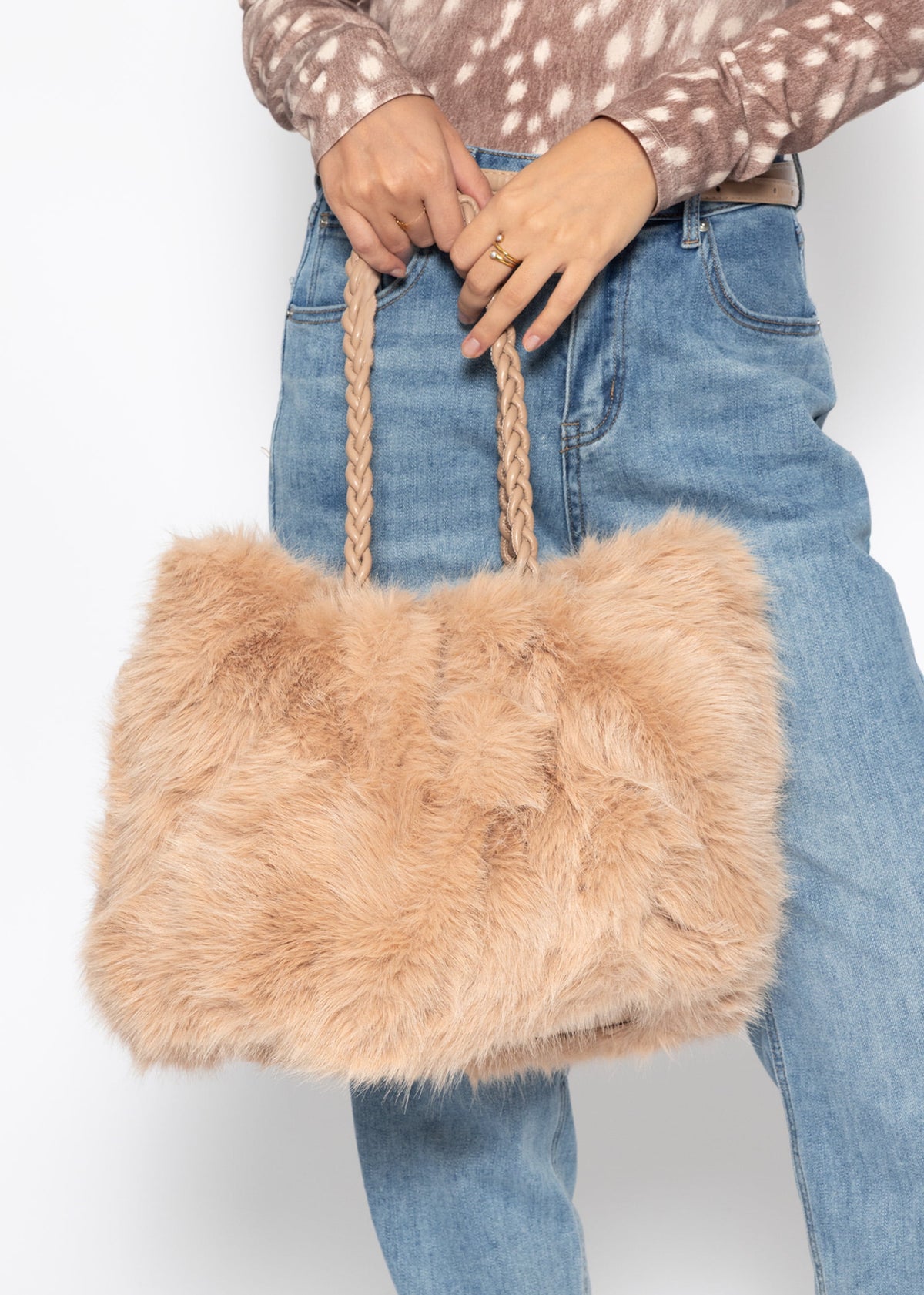 Fluffy faux fur bag with cord handle - beige