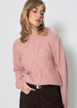 Flauschiger Strickpullover mit Zopfmuster - mauve