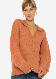Fluffy cable-knit V-neck sweater with collar - rust red