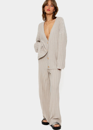 Fließende Strickhose mit Rippenstruktur - beige