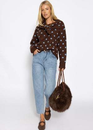 Gepunkteter Pullover mit Schal - braun