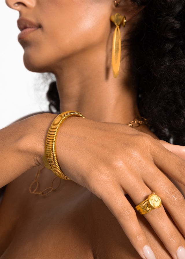 Grooved bracelet medium - gold