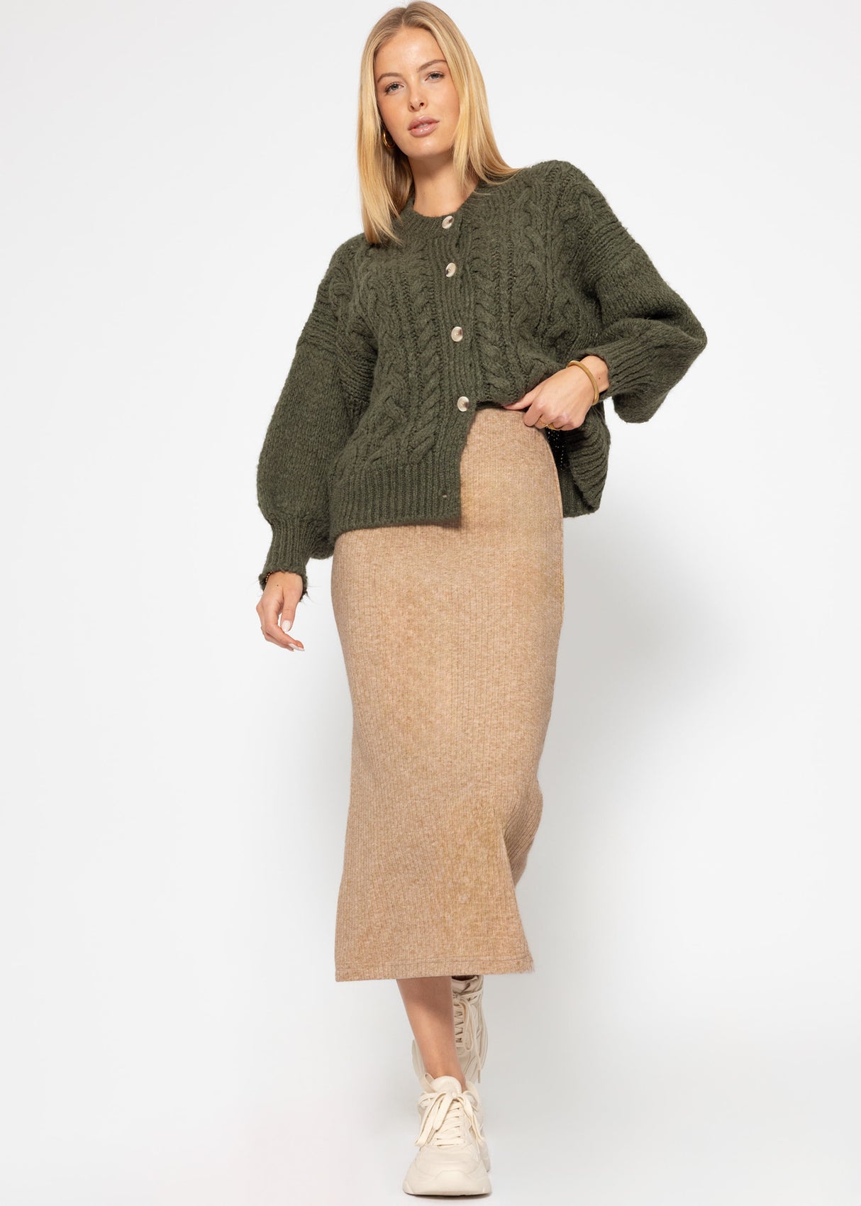 Ribbed midi-length skirt - beige