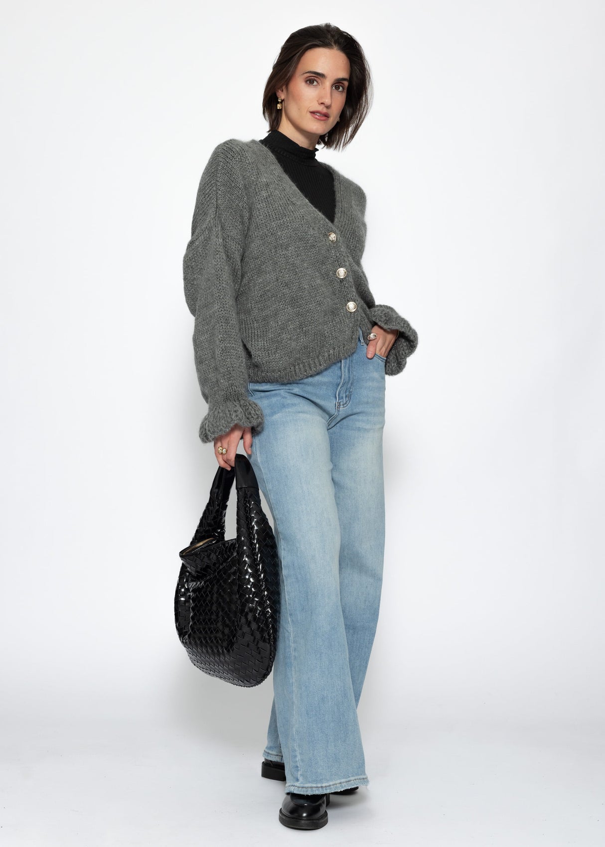 Ribbed long-sleeved shirt with stand-up collar - black