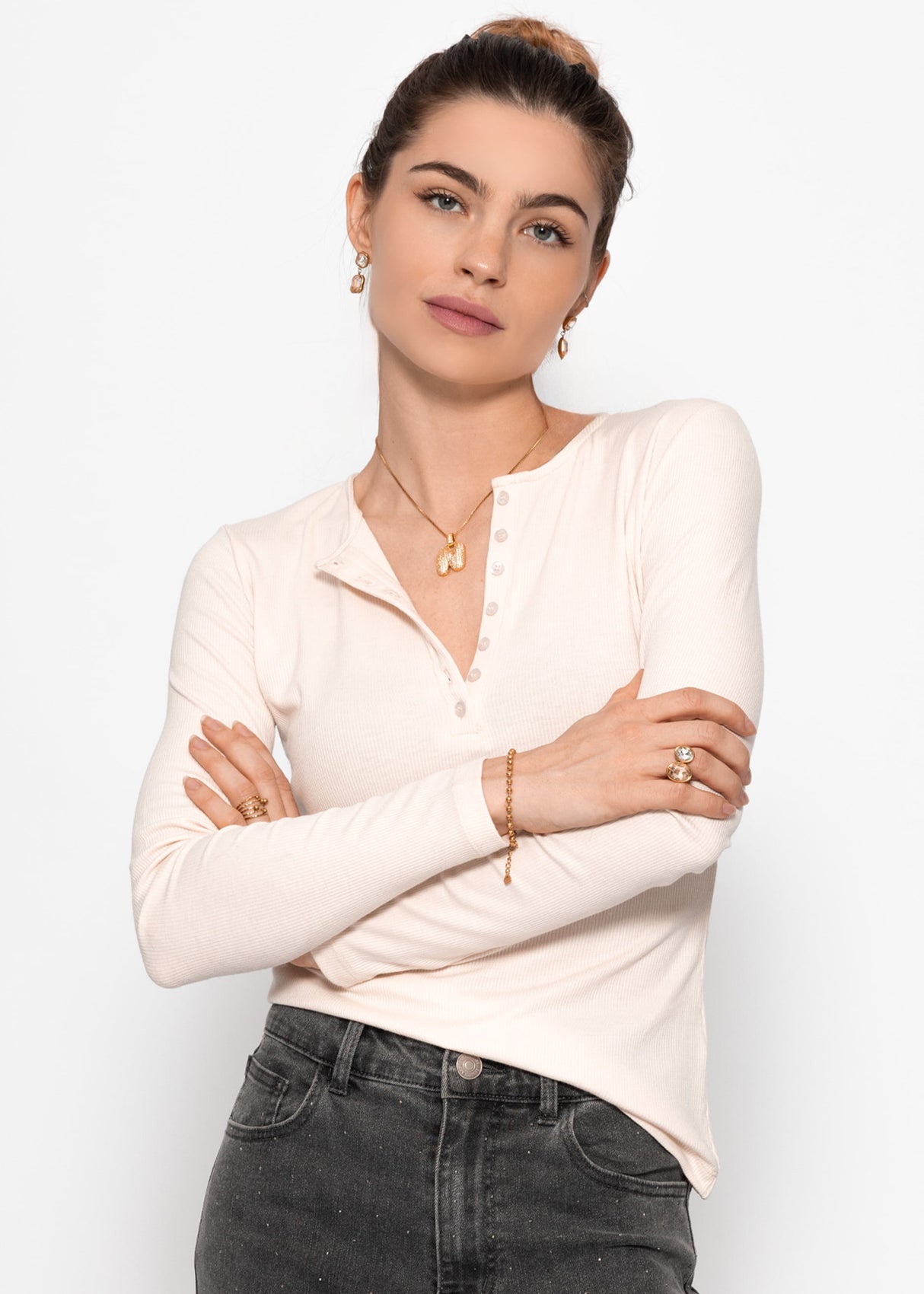 Ribbed long-sleeved shirt with button placket - light beige