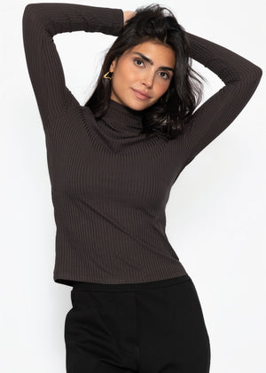 Ribbed long-sleeved shirt with stand-up collar - brown