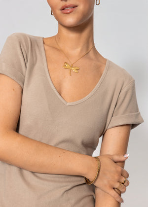 Geripptes T-Shirt mit V-Ausschnitt - taupe