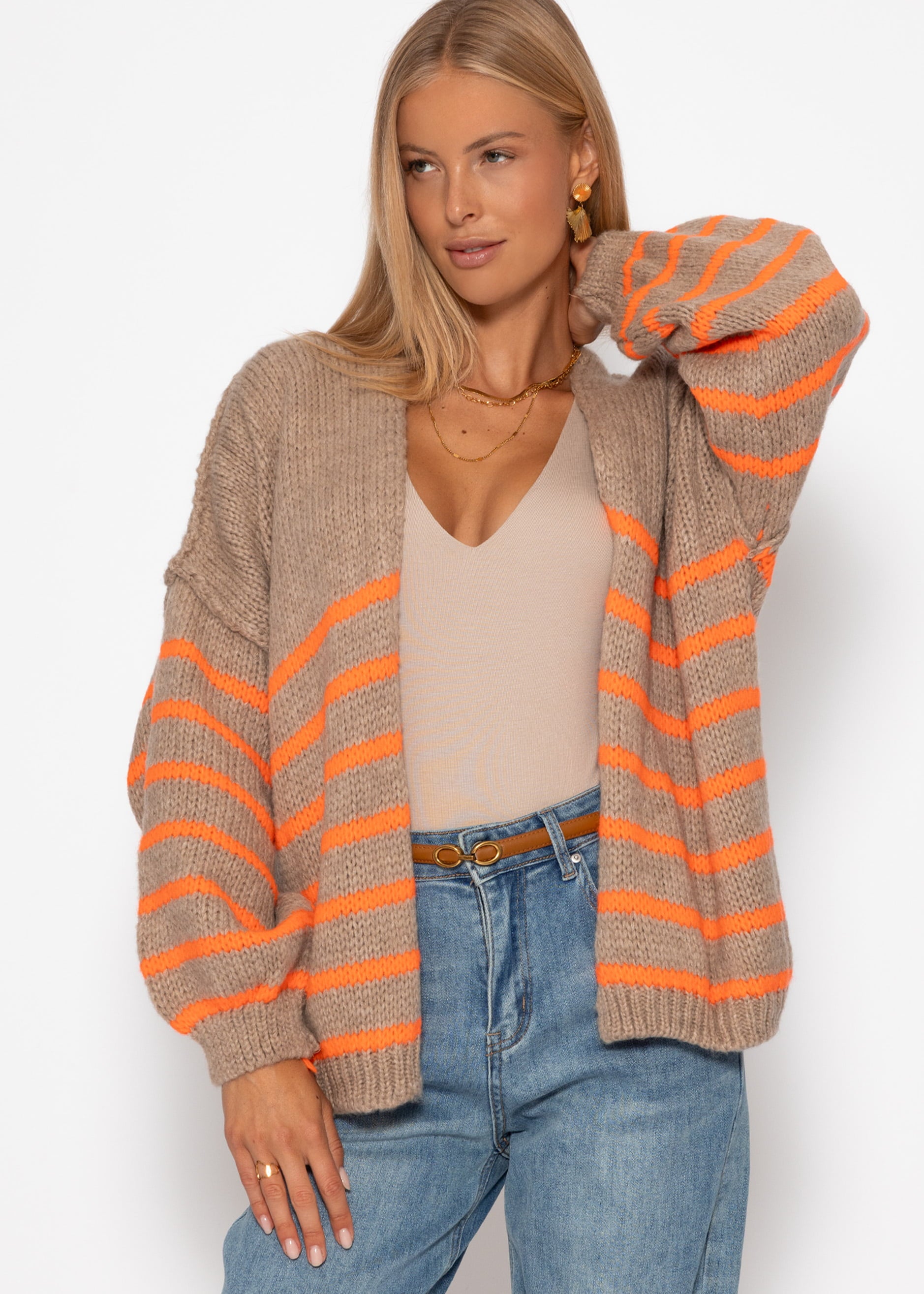 Striped cardigan with outer seams - beige – SASSYCLASSY