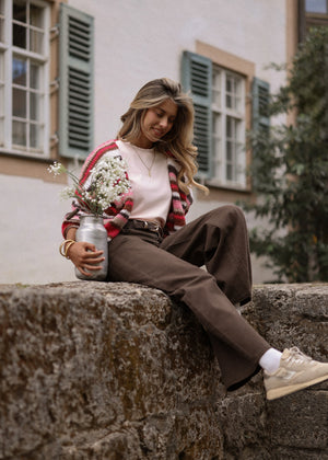 Gestreifter, mehrfarbiger Cardigan - pink