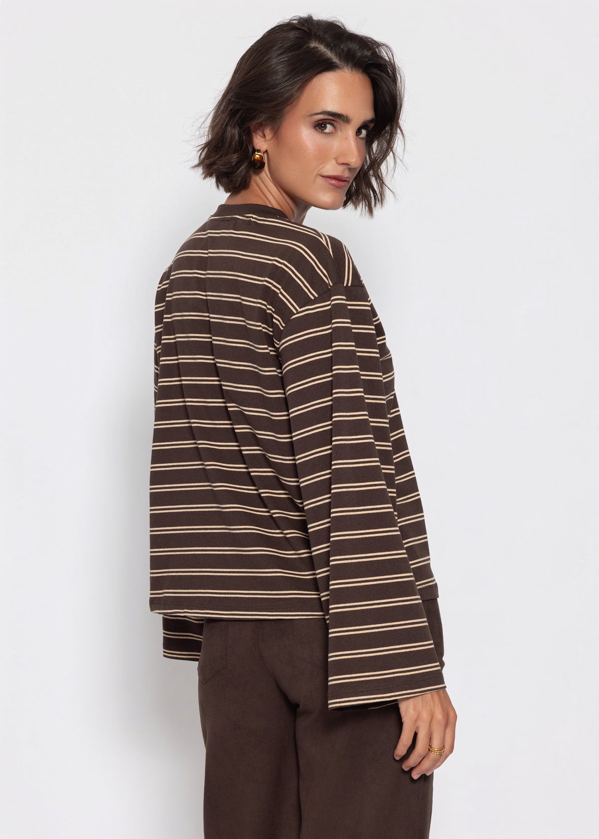 Gestreiftes Langarmshirt mit weiten Ärmeln - braun