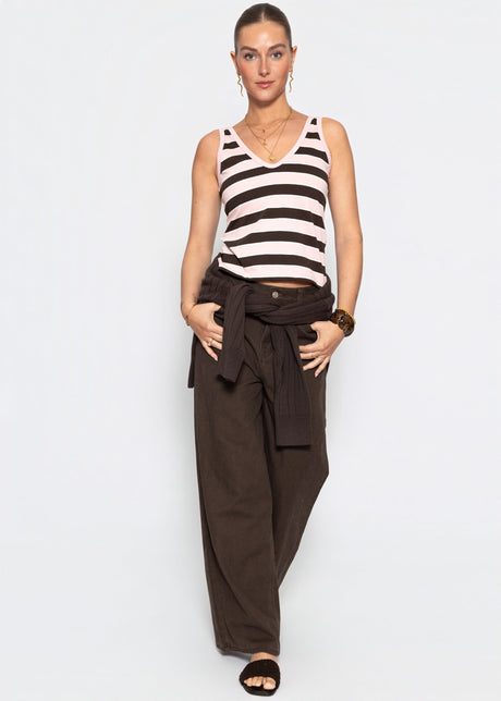 Gestreiftes Tank Top mit V-Ausschnitt - rosa by SASSYCLASSY