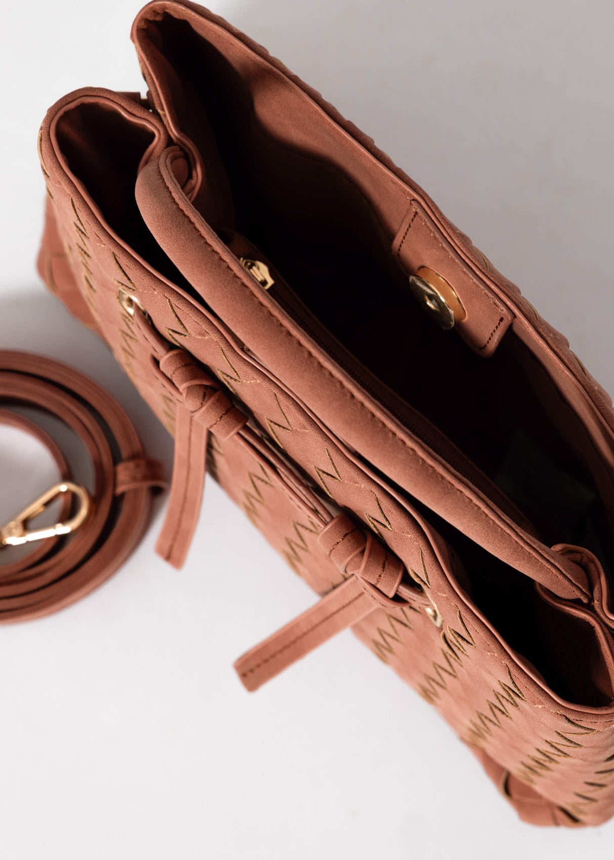 Woven handbag - light brown