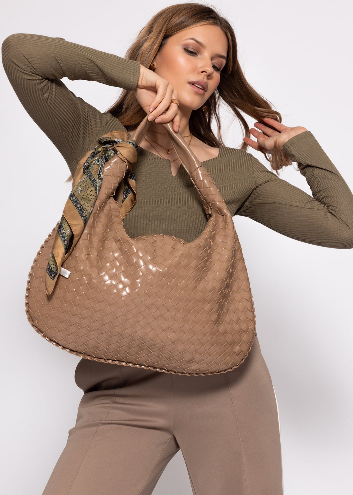 Gewebte Umhängetasche - taupe