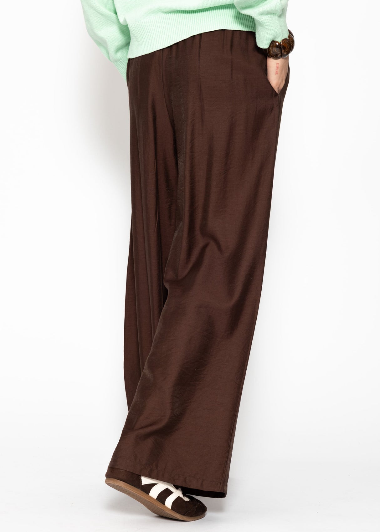 Shiny fabric trousers with a straight leg - brown