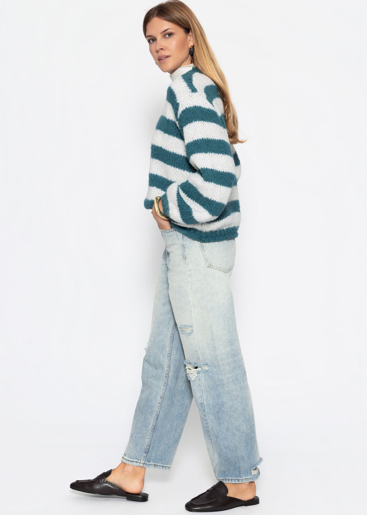 Gestreifter Grobstrickpullover - petrol-offwhite