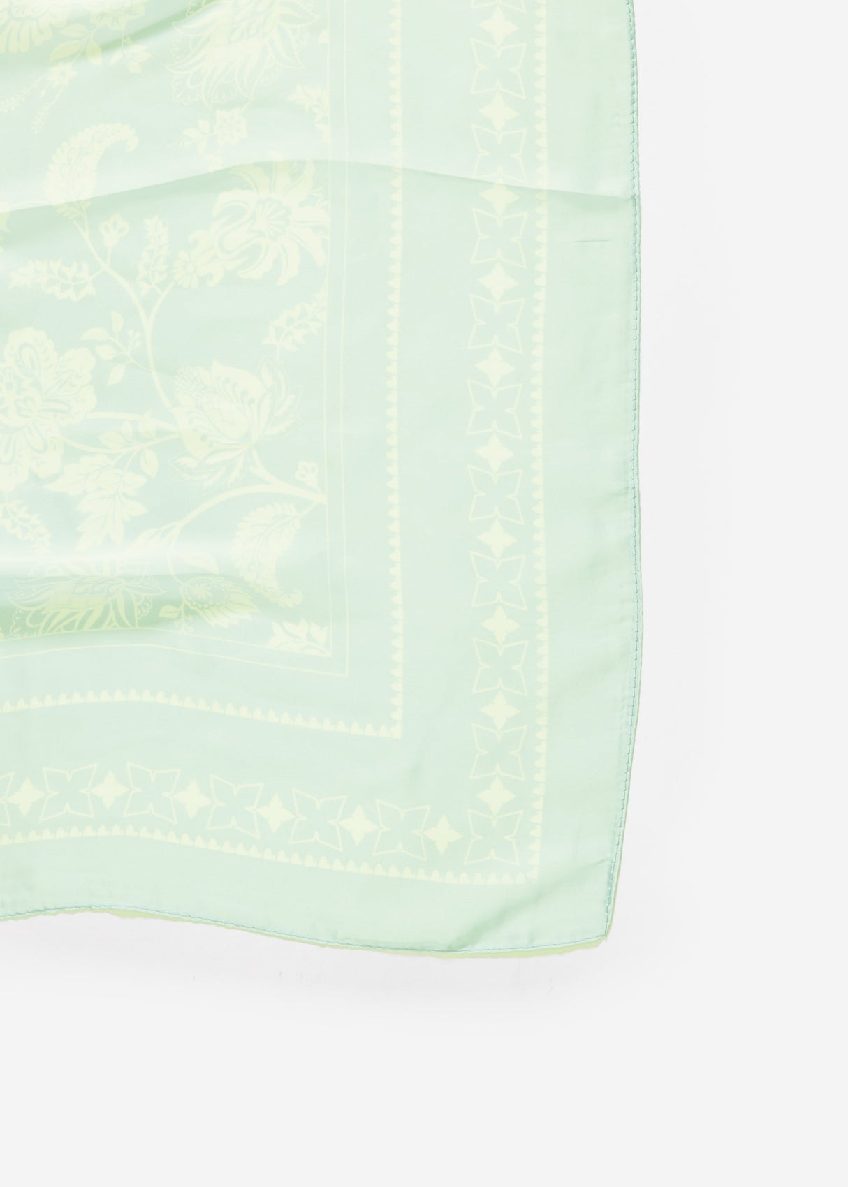 Floral patterned scarf - green