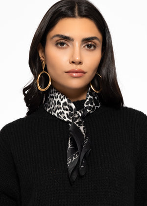 Scarf with leopard print - black