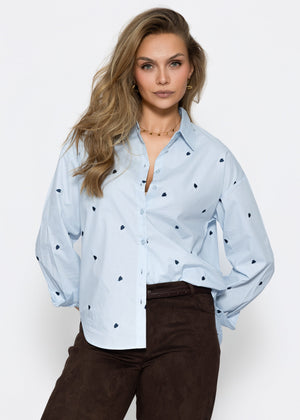 Hemdbluse mit blauer Herzstickerei - hellblau