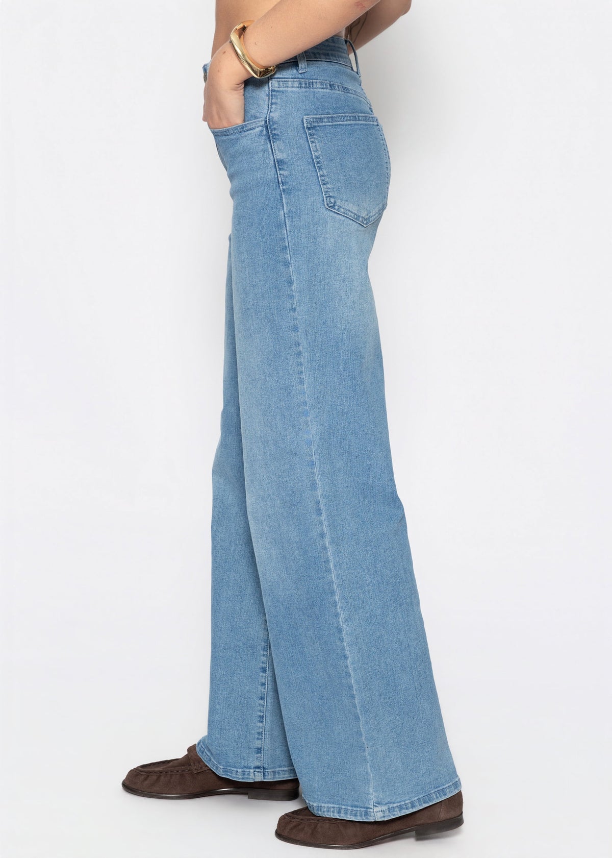 High Waist Jeans mit weitem Bein - hellblau
