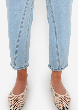Highwaist jeans with decorative seam - light blue