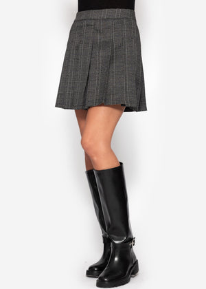 Mini skirt with pleats - gray