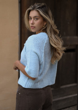 Kurzarm Cardigan mit Außennähten - hellblau