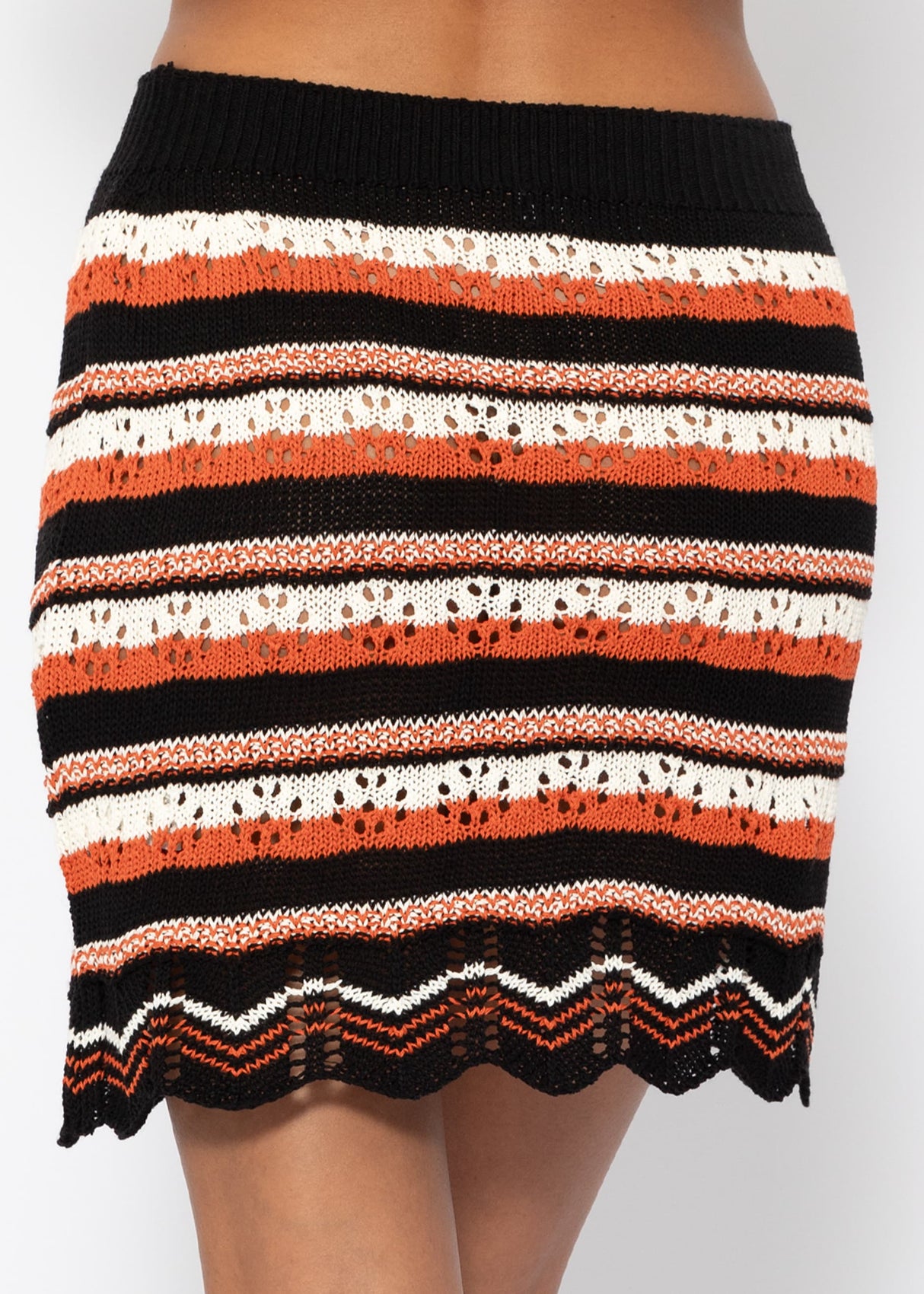 Short knit skirt with zigzag pattern - black-off-white-lobster