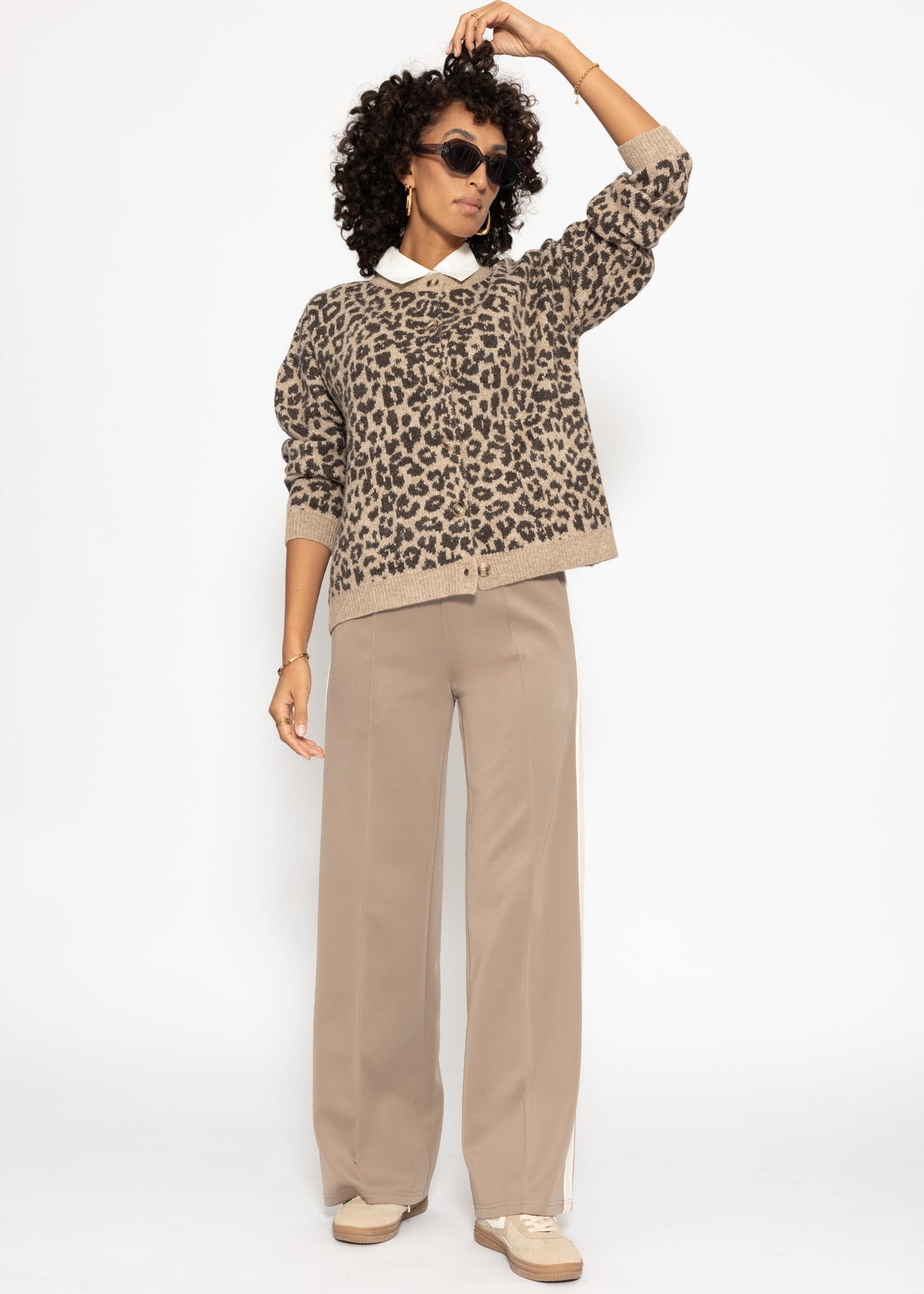 Casual trousers with white side stripes - taupe
