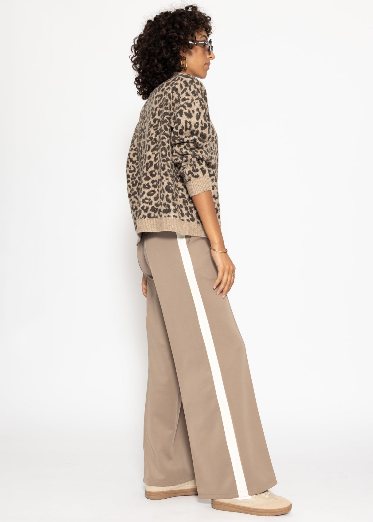 Casual trousers with white side stripes - taupe