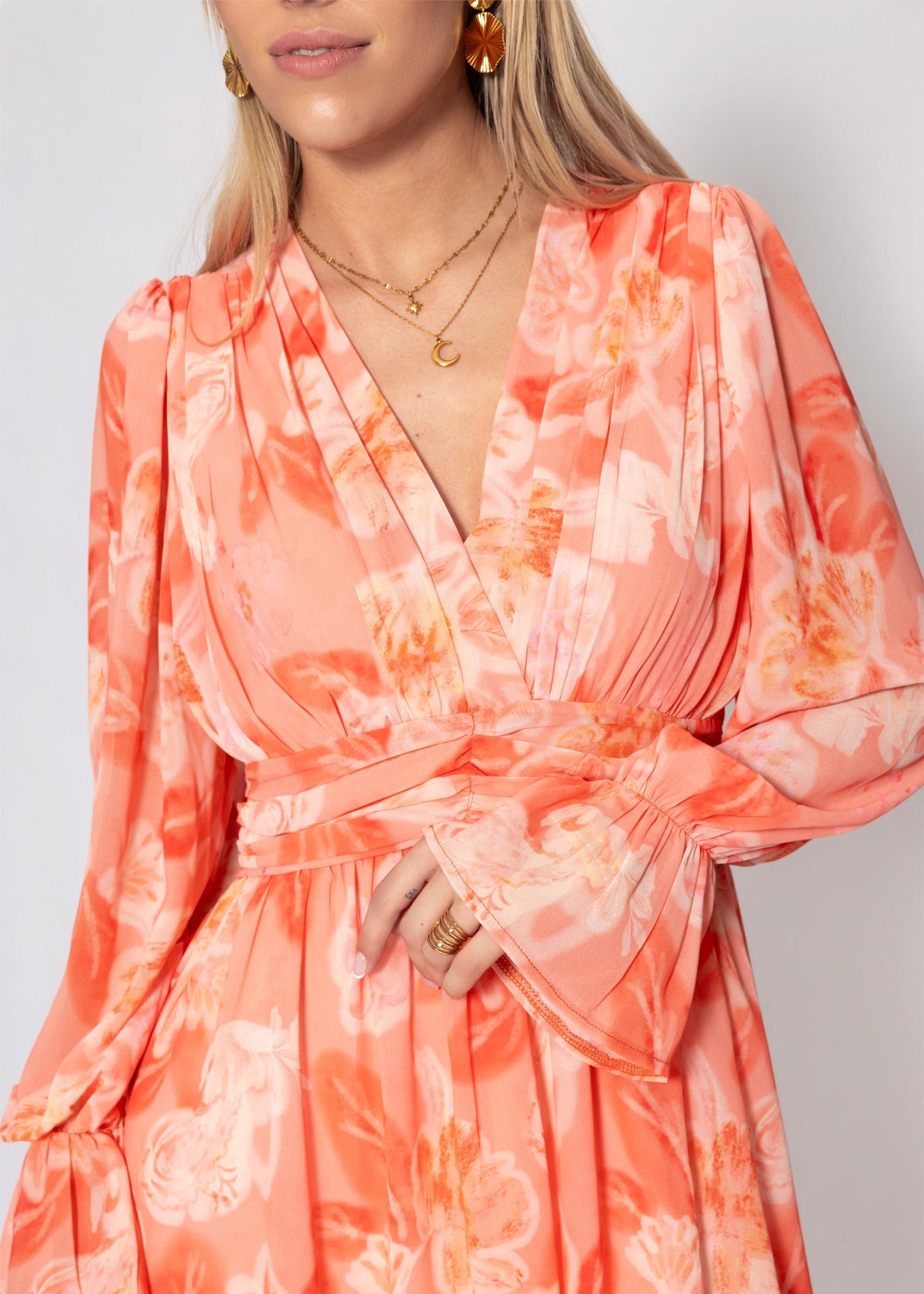 Langarm-Chiffonkleid mit Blumenprint - koralle