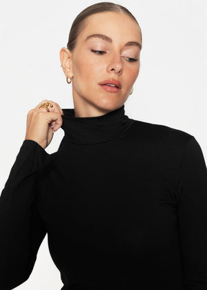 Long-sleeved turtleneck shirt - black