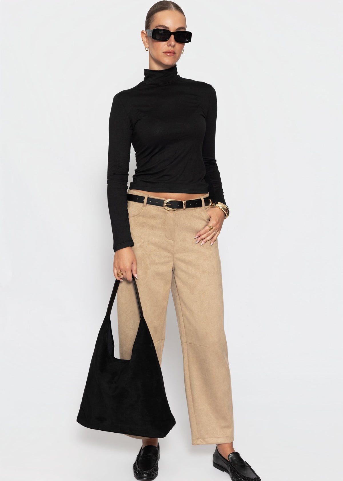 Long-sleeved turtleneck shirt - black