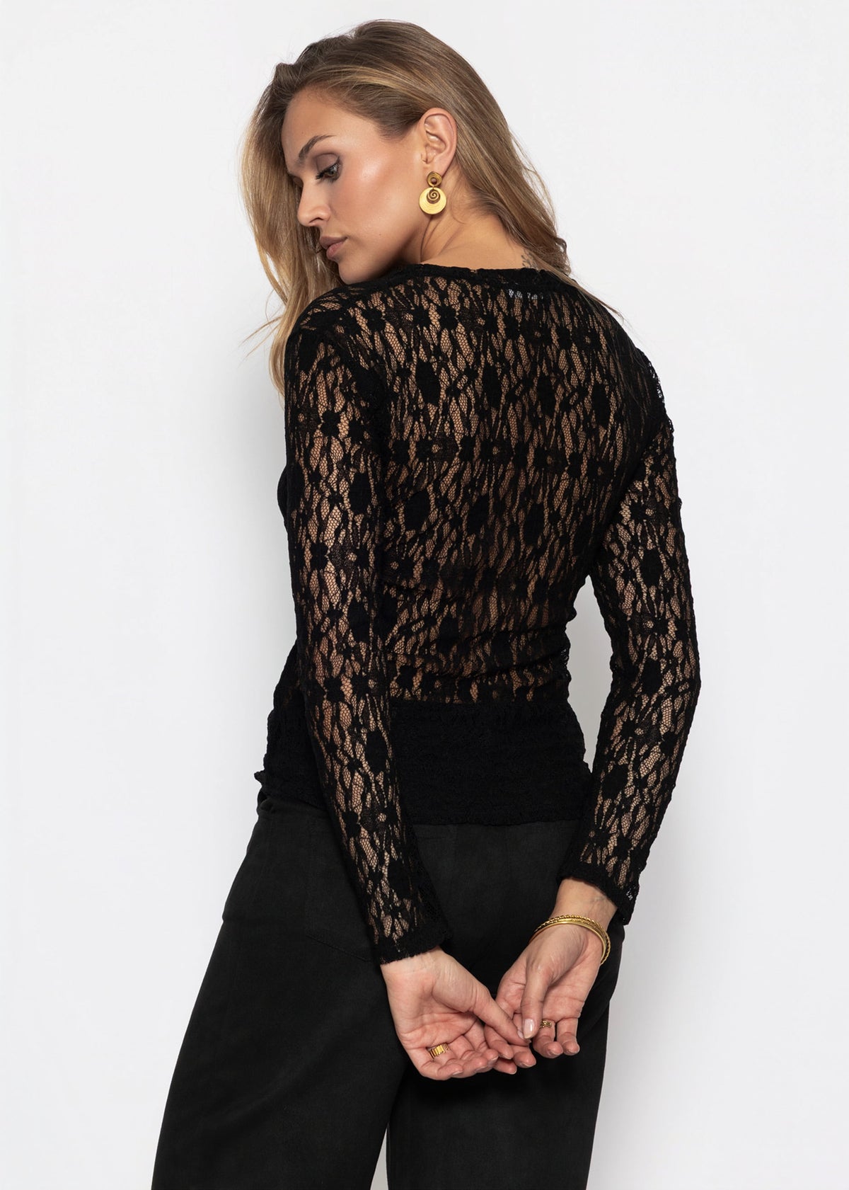 Langarm-Spitzenshirt mit integriertem Top-Bereich - schwarz