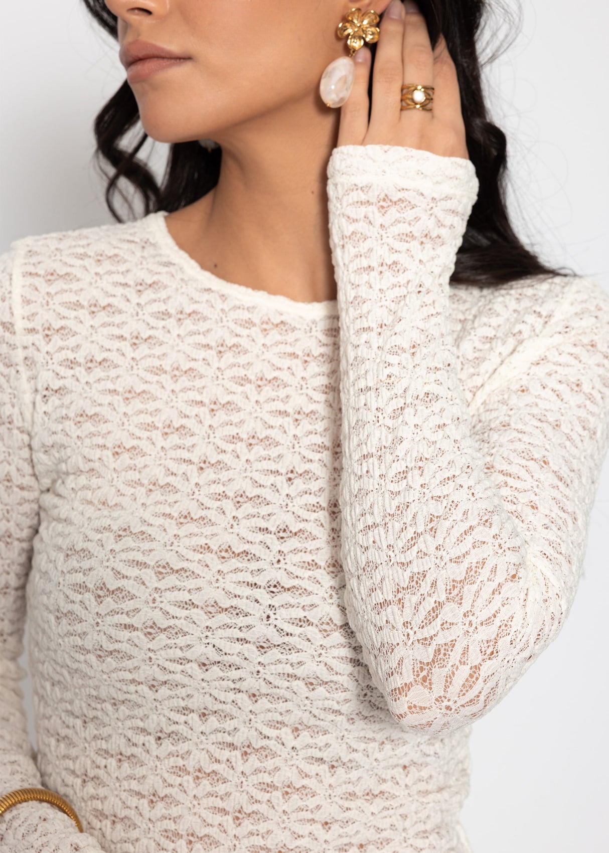 Long-sleeved floral lace shirt - off-white