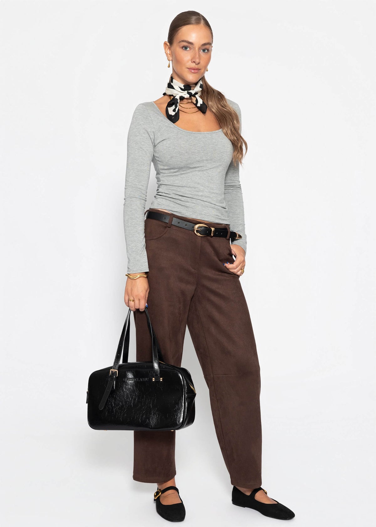 Langarmshirt mit Ausschnitt - grau