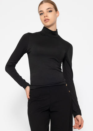 Long-sleeved turtleneck shirt - black