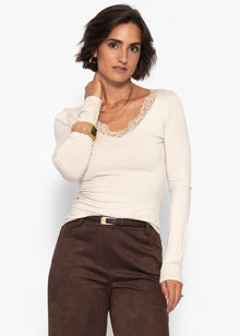 Langarmshirt mit Spitzenausschnitt - hellbeige