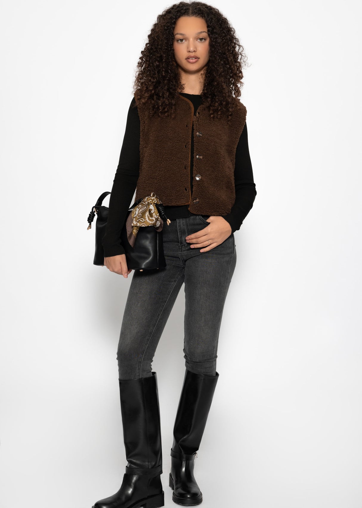 Long-sleeved shirt with decorative stitching - black