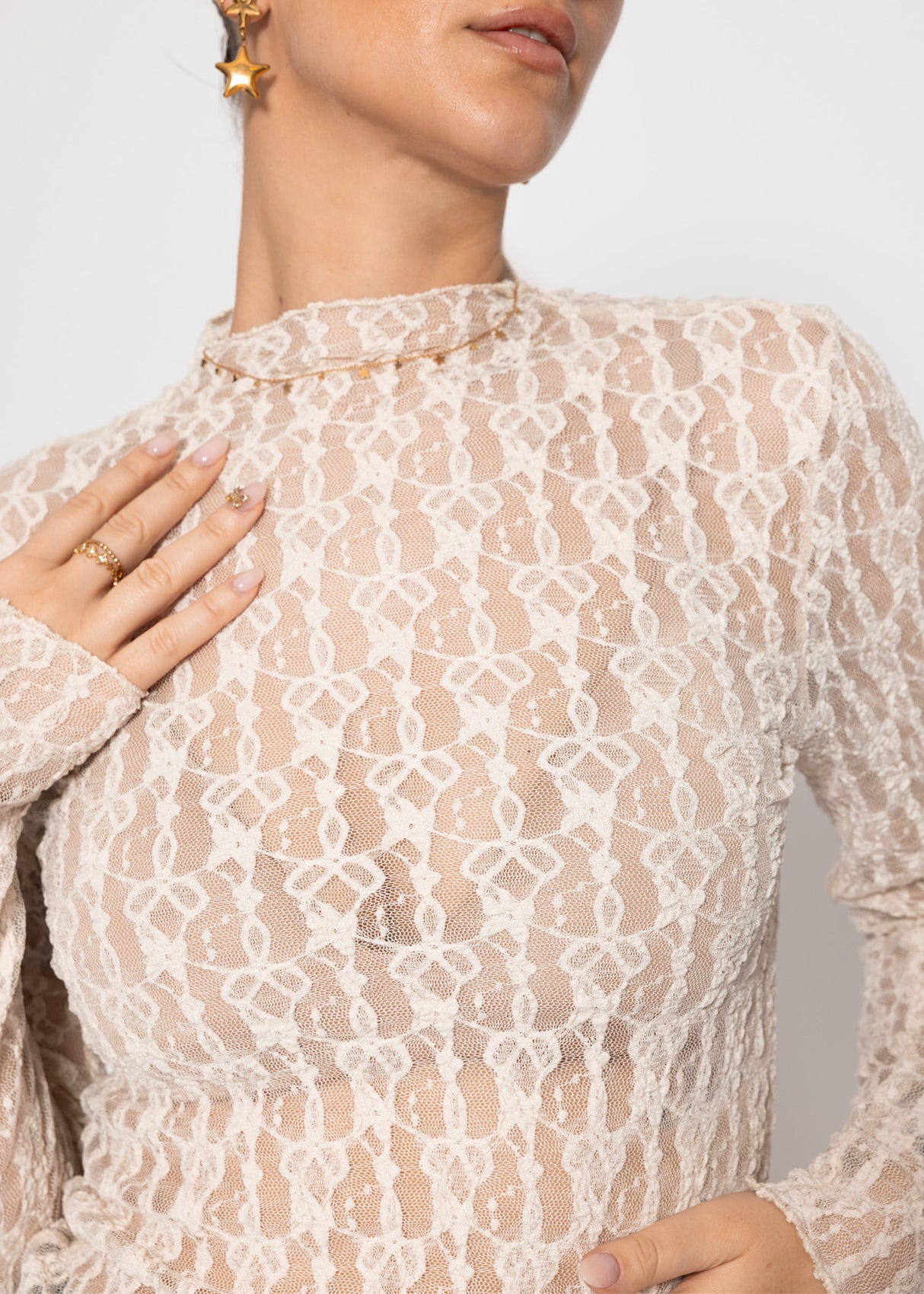 Long-sleeved lace shirt - cream