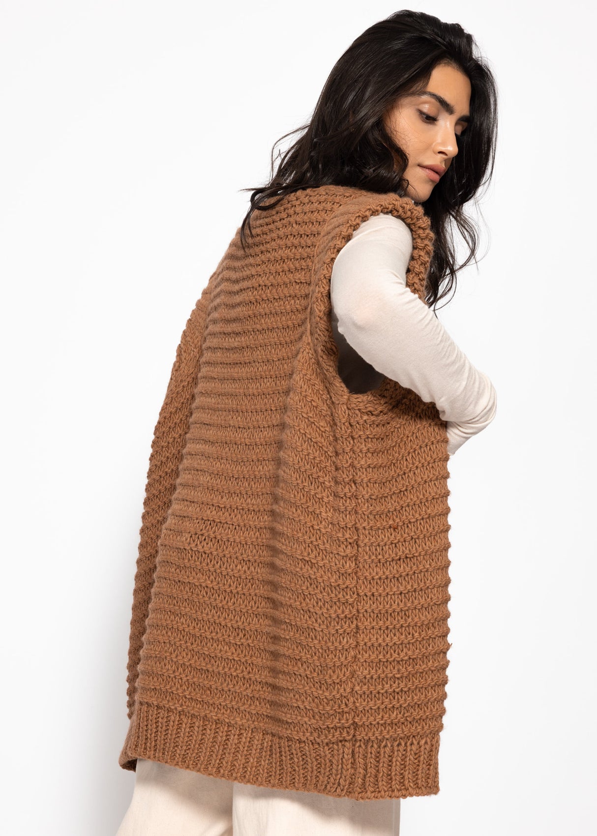 Long sleeveless knit vest with structured shoulders - camel