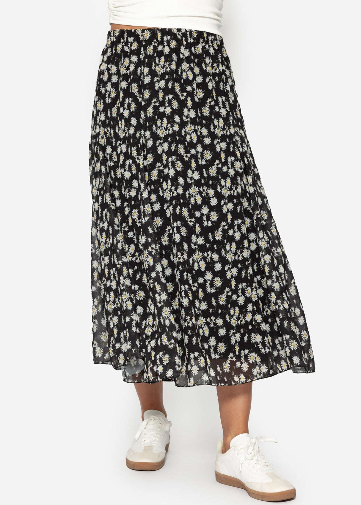 Long chiffon skirt with floral print - black