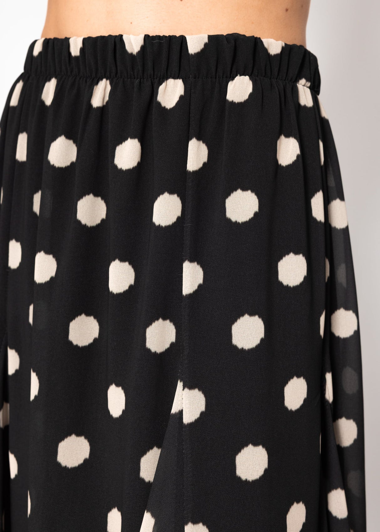 Long chiffon skirt with polka dot print - black