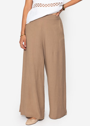 Casual trousers in crincle look - light brown