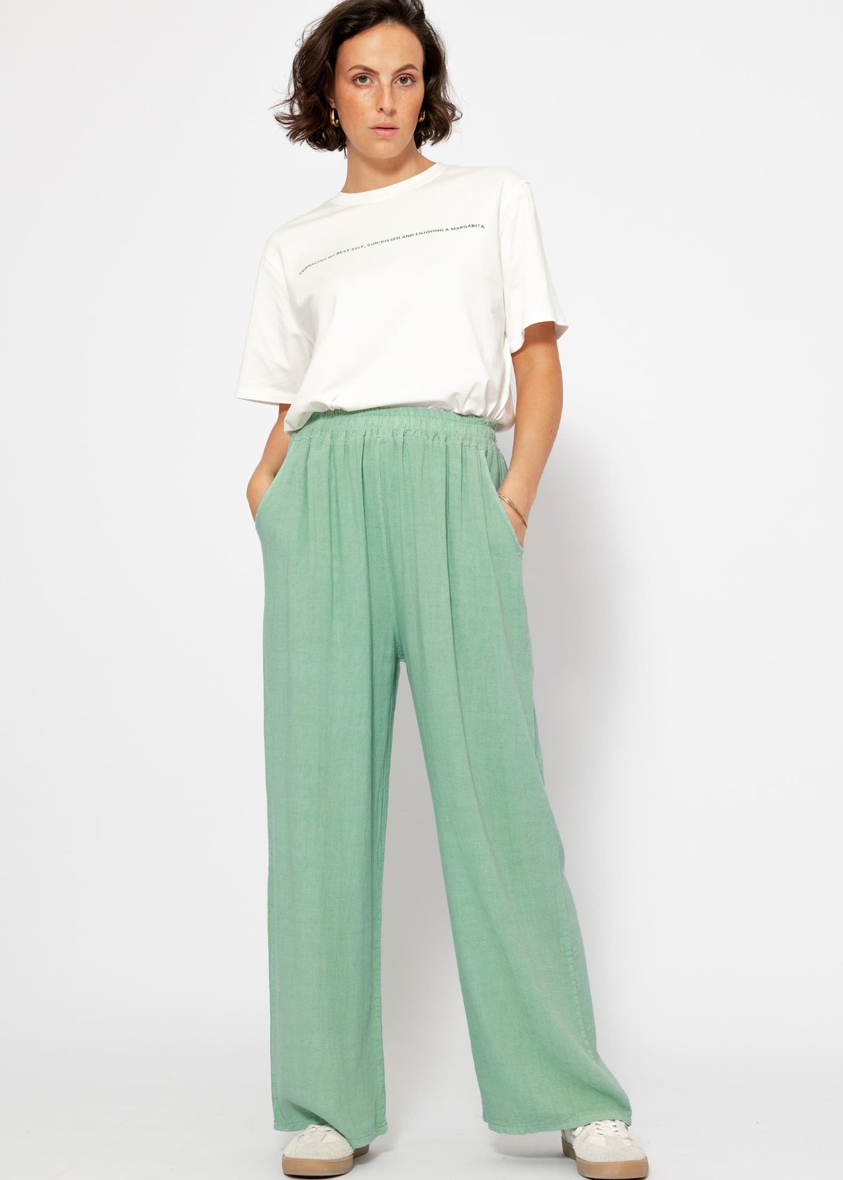 Casual linen trousers - sage green