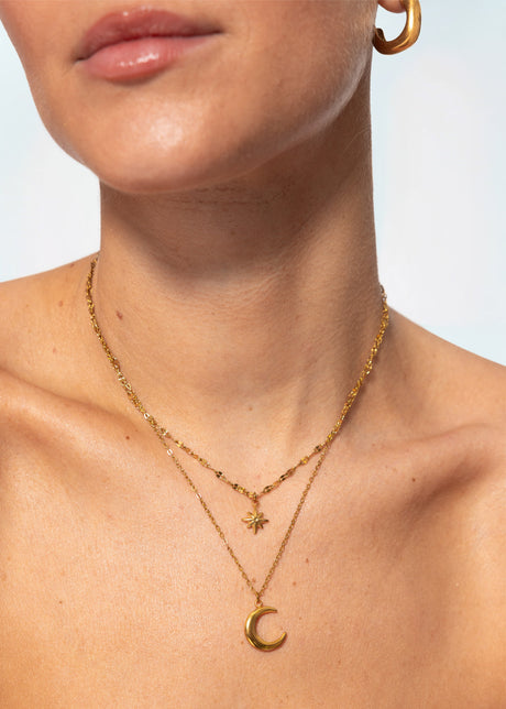 Layered necklace with star and moon - gold
