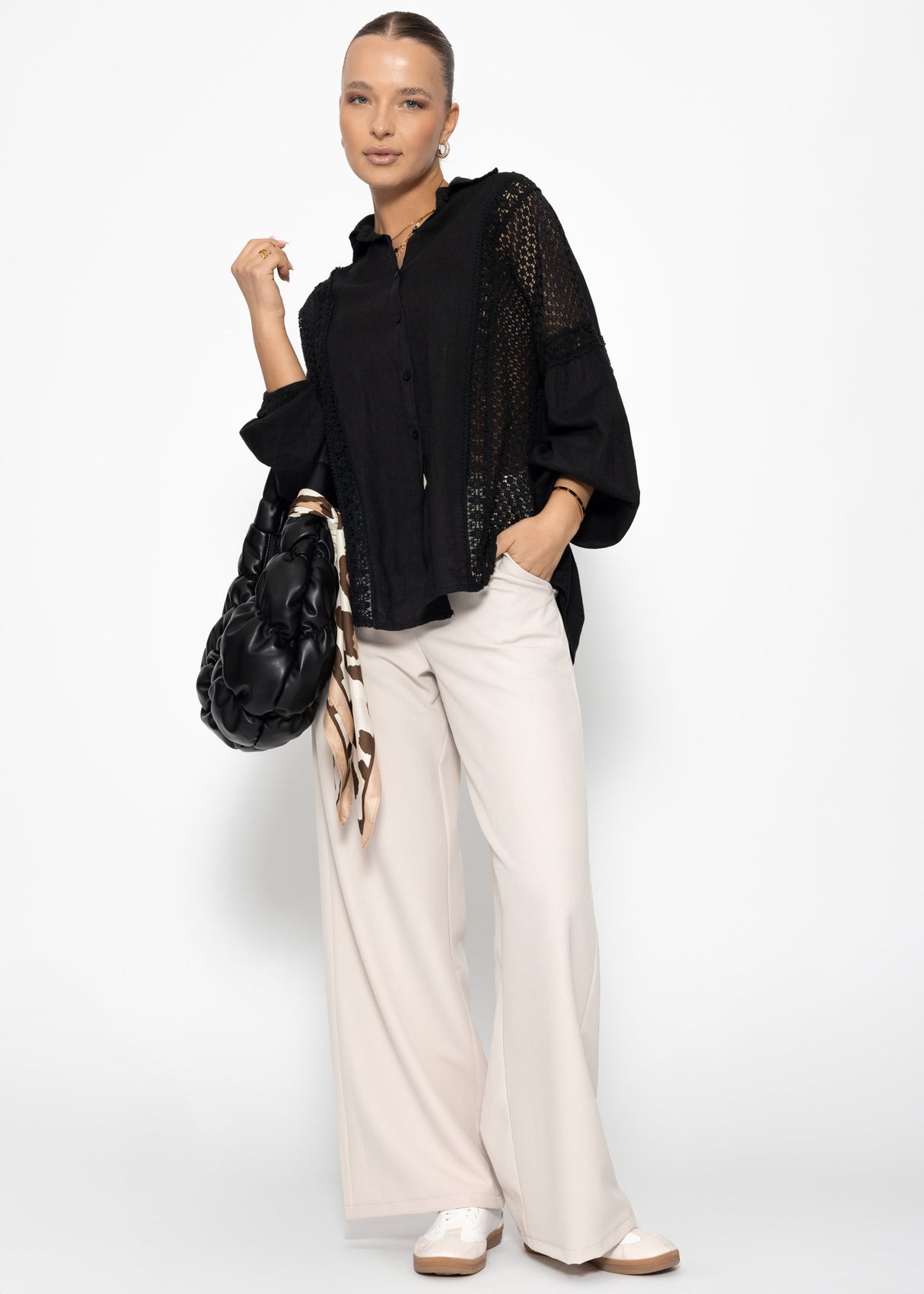 Linen blouse with lace - black