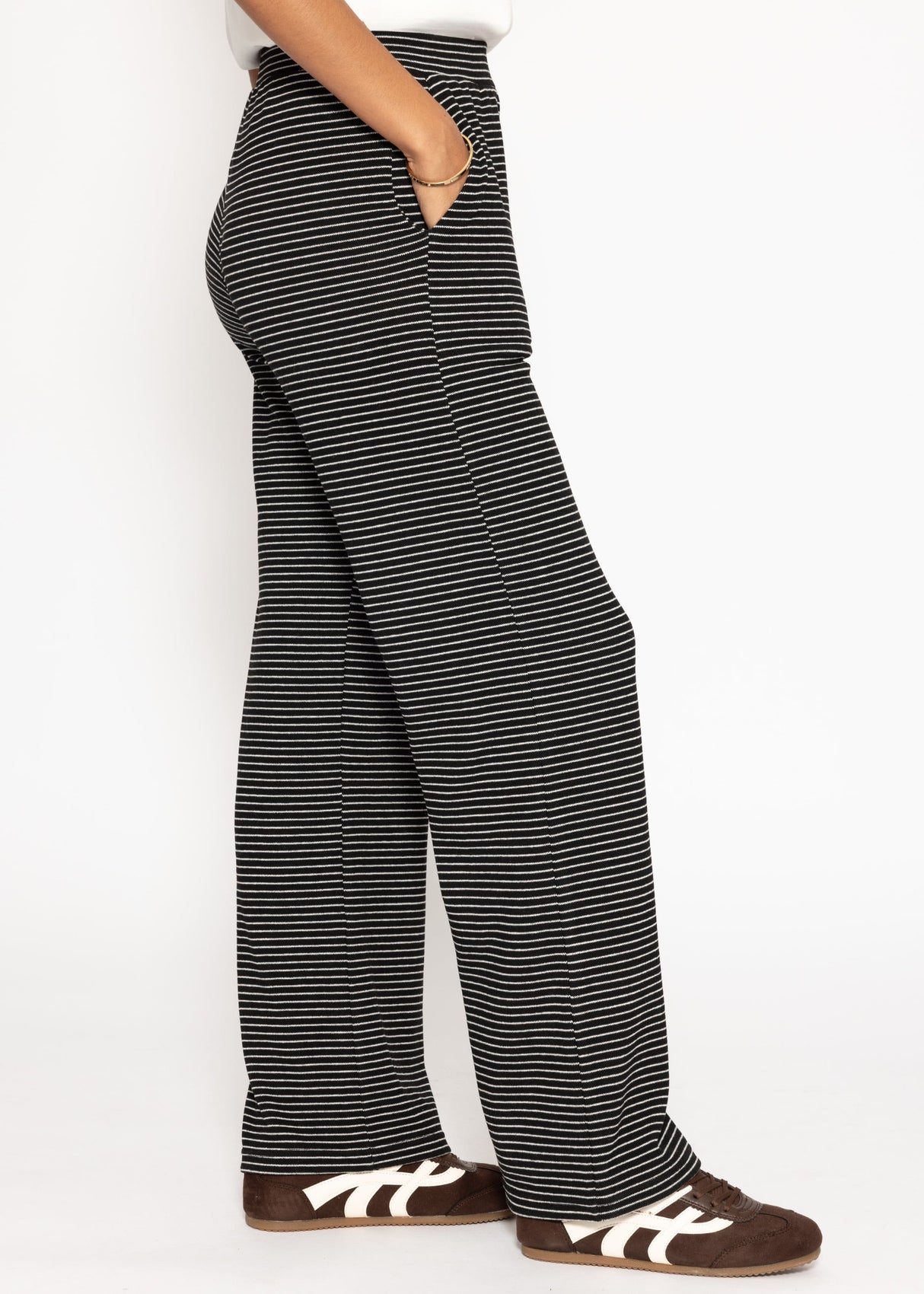 Loungewear trousers with stripes - black